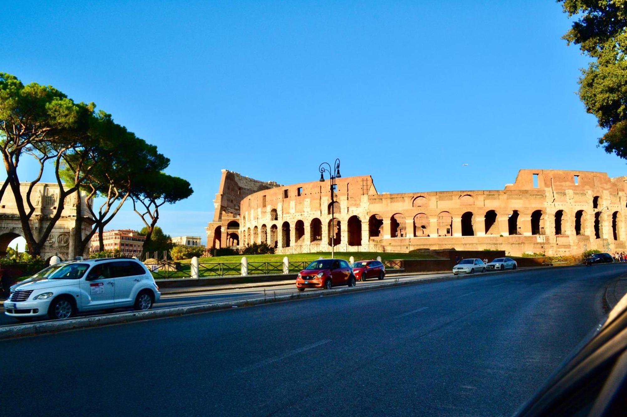 Roma Colosseo Apartment Exterior photo